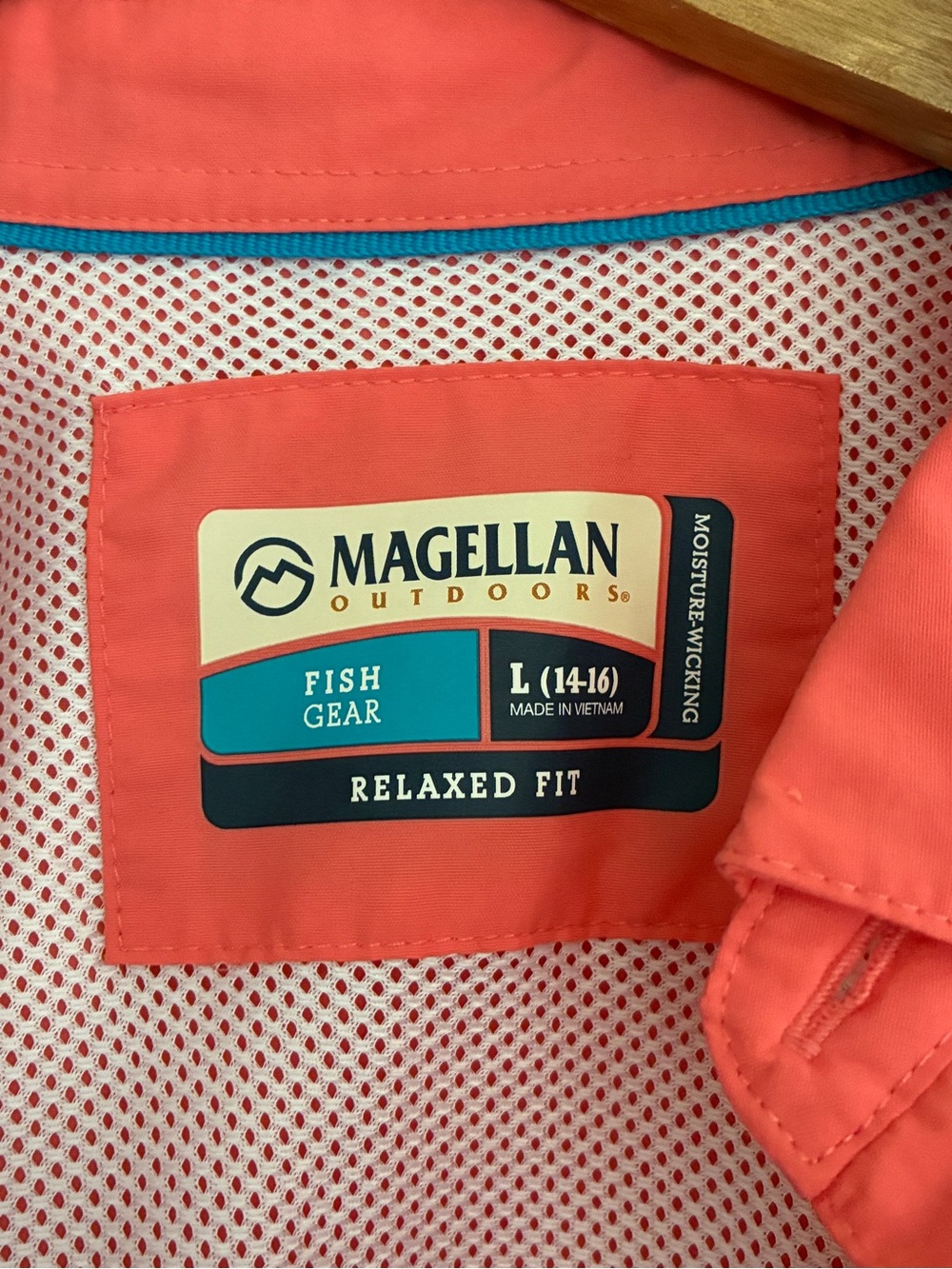 Magellan Coral Gorpcore Hiking Short-Sleeve Button Fishing Gear Shirt Size L - Picture 8 of 8